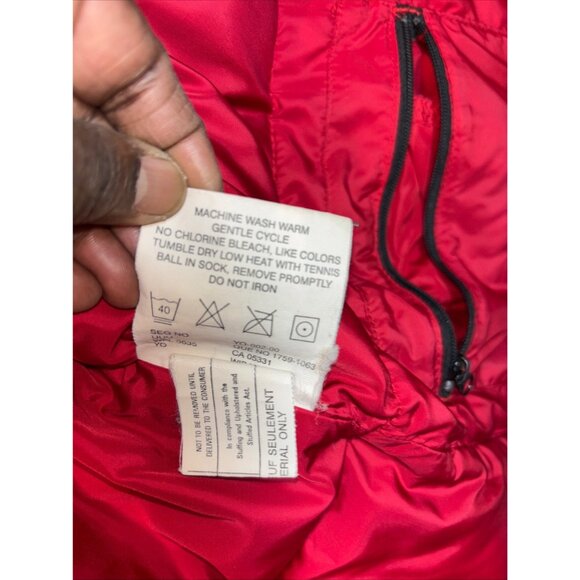 Woolrich Mens Red Puffer Vest Size M - Picture 13 of 16